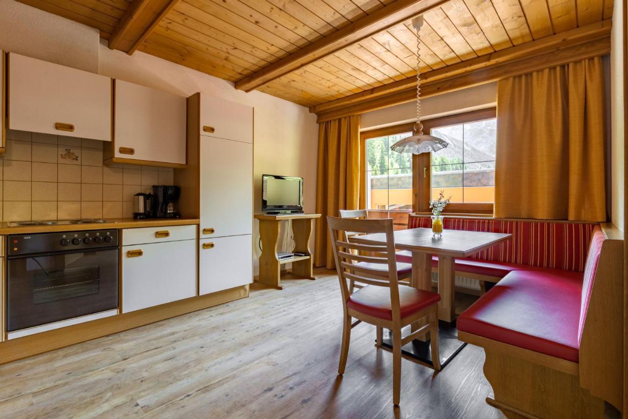 Arina Apartments Samnaun Extérieur photo